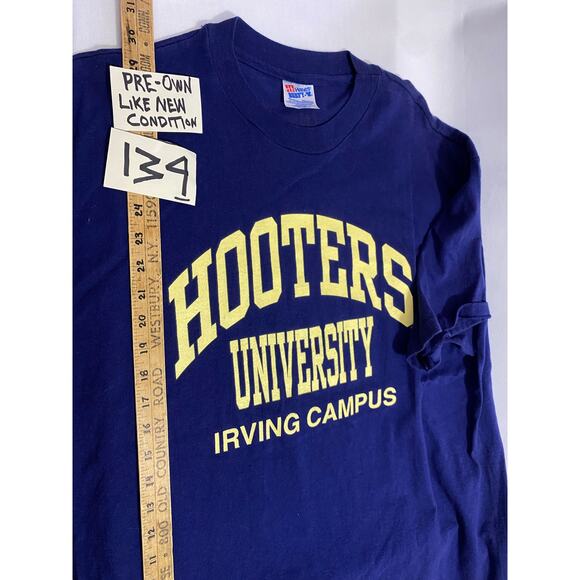 Vintage Hooters University T-Shirt Size XL Blue Single Stitch Irving Campus - Picture 4 of 9